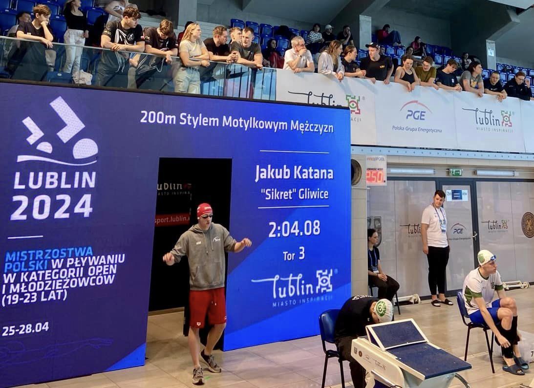 Fot. "Sikret" Gliwice/Facebook Jakub Katana wychodzący do wyścigu