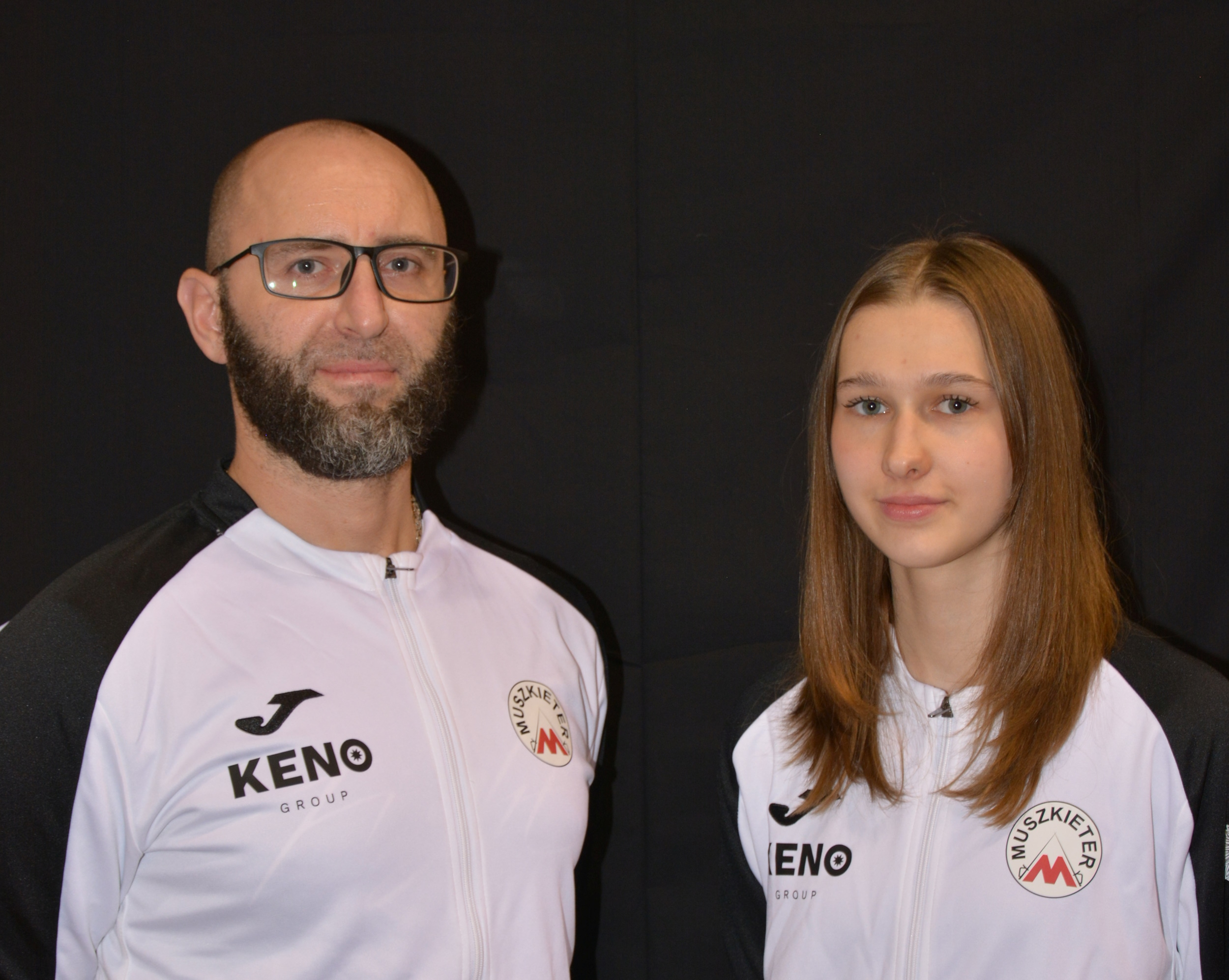 Fot. SKS Muszkieter Gliwice Oliwia Janeczek z trenerem Piotrem Markowiczem