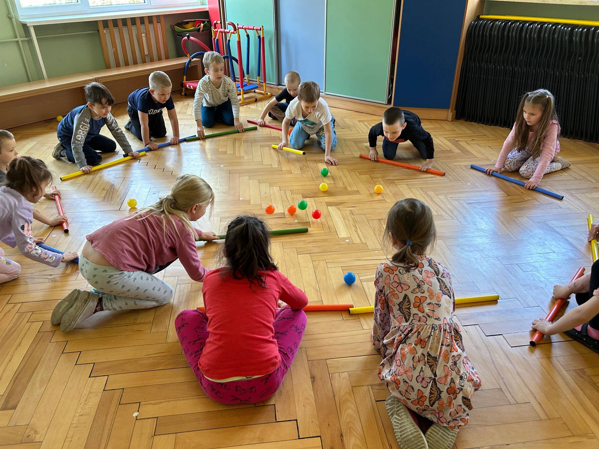 Rusz do przodu przedszkolaku-program zajęć logorytmicznych i psychoruchowych dla dzieci w PM 41