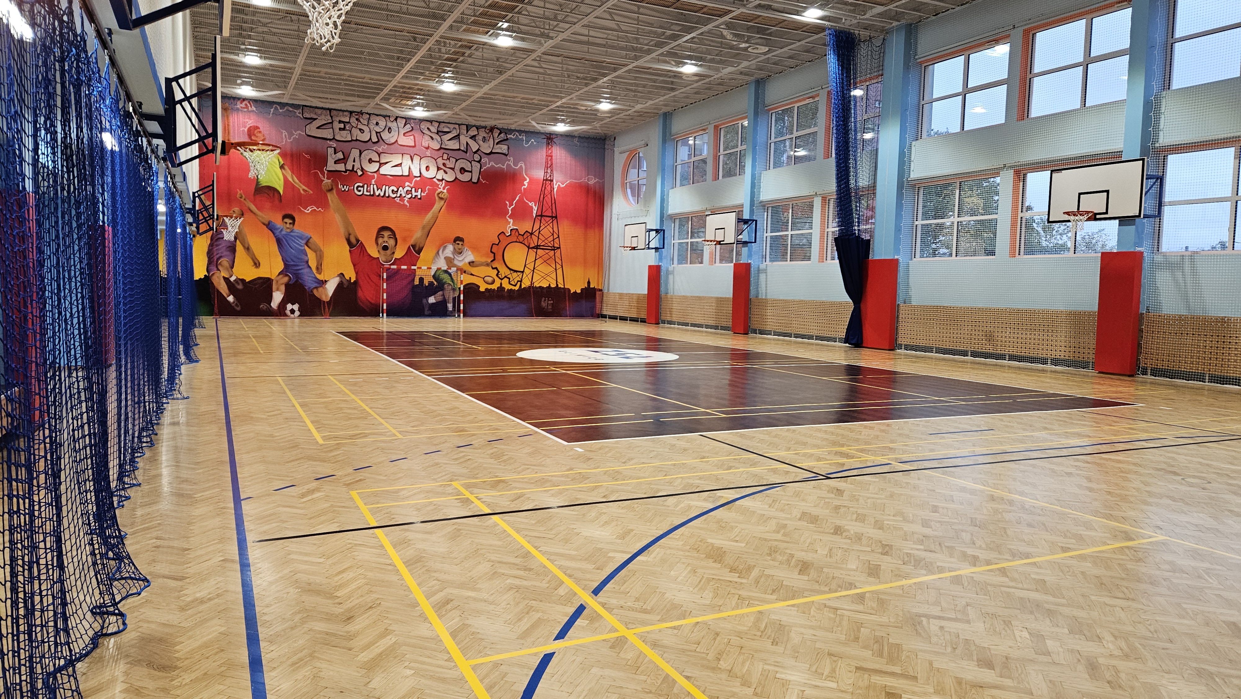 Sala gimnastyczna przy ZSŁ