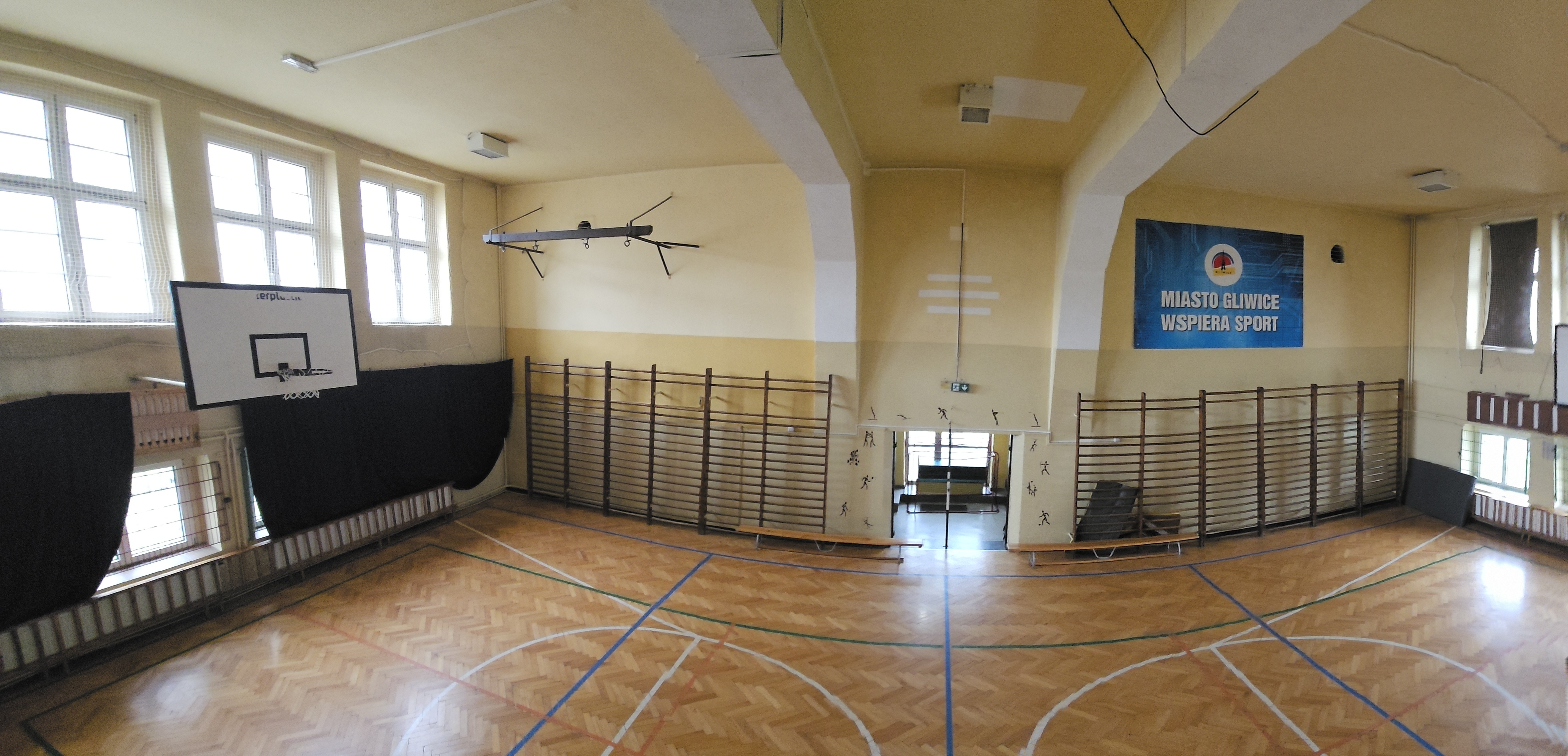 Sala gimnastyczna przy SP nr 11