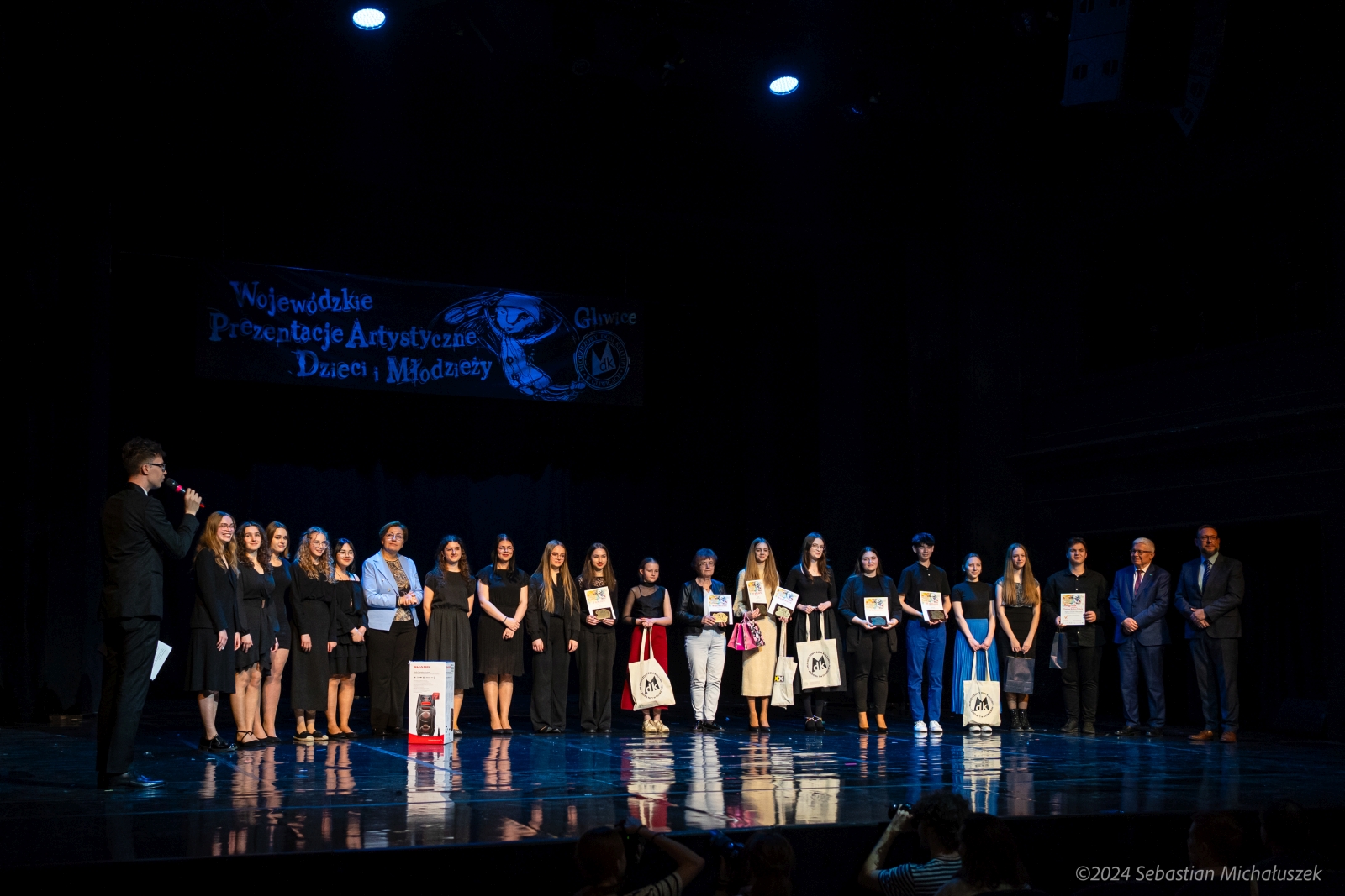 Koncert Galowy XXV Wojewódzkich Prezentacji Artystycznych Koncert Galowy XXV Wojewódzkich Prezentacji Artystycznych