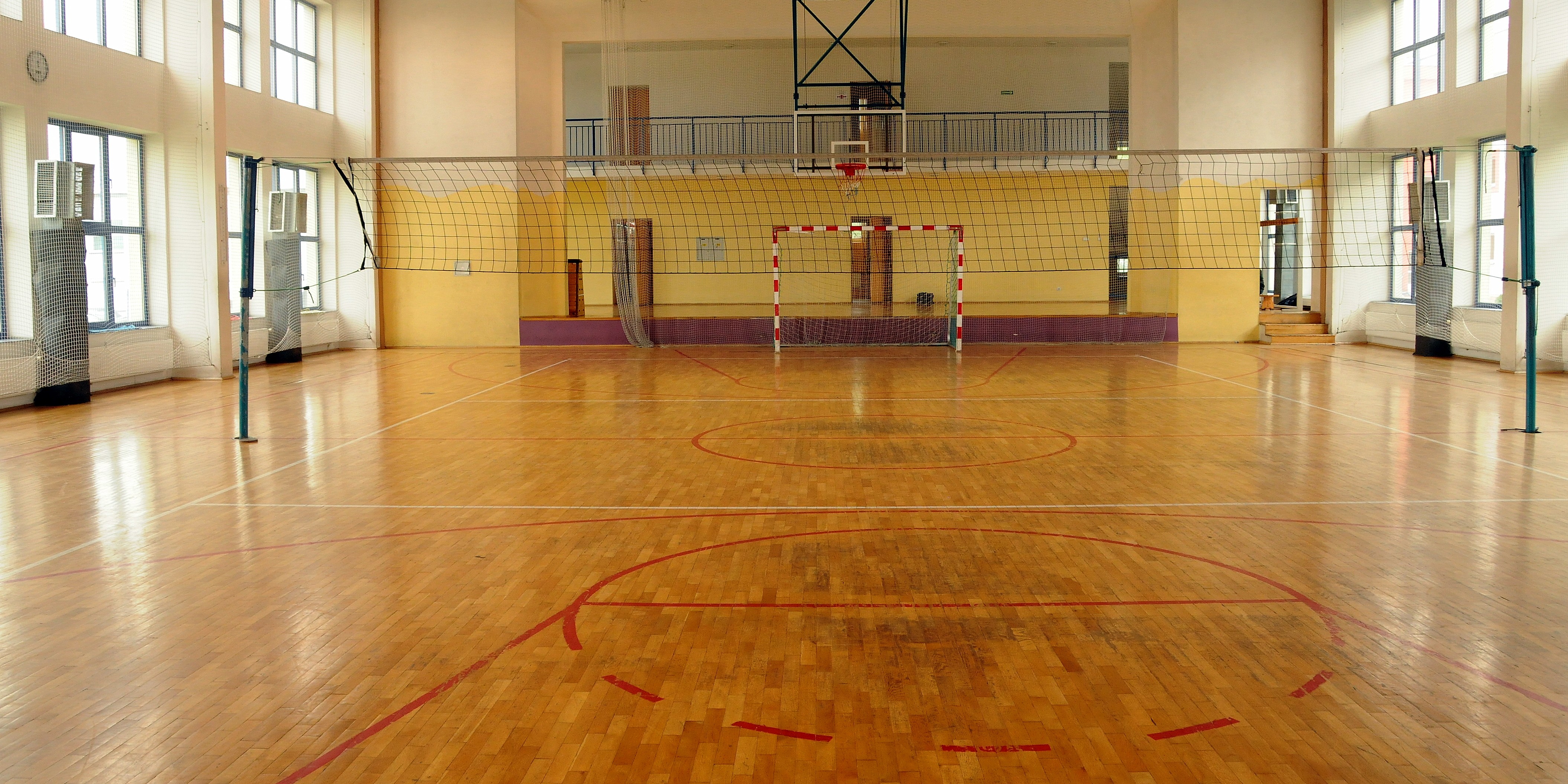 Hala sportowa "Warszawska" (przy basenie Delfin)