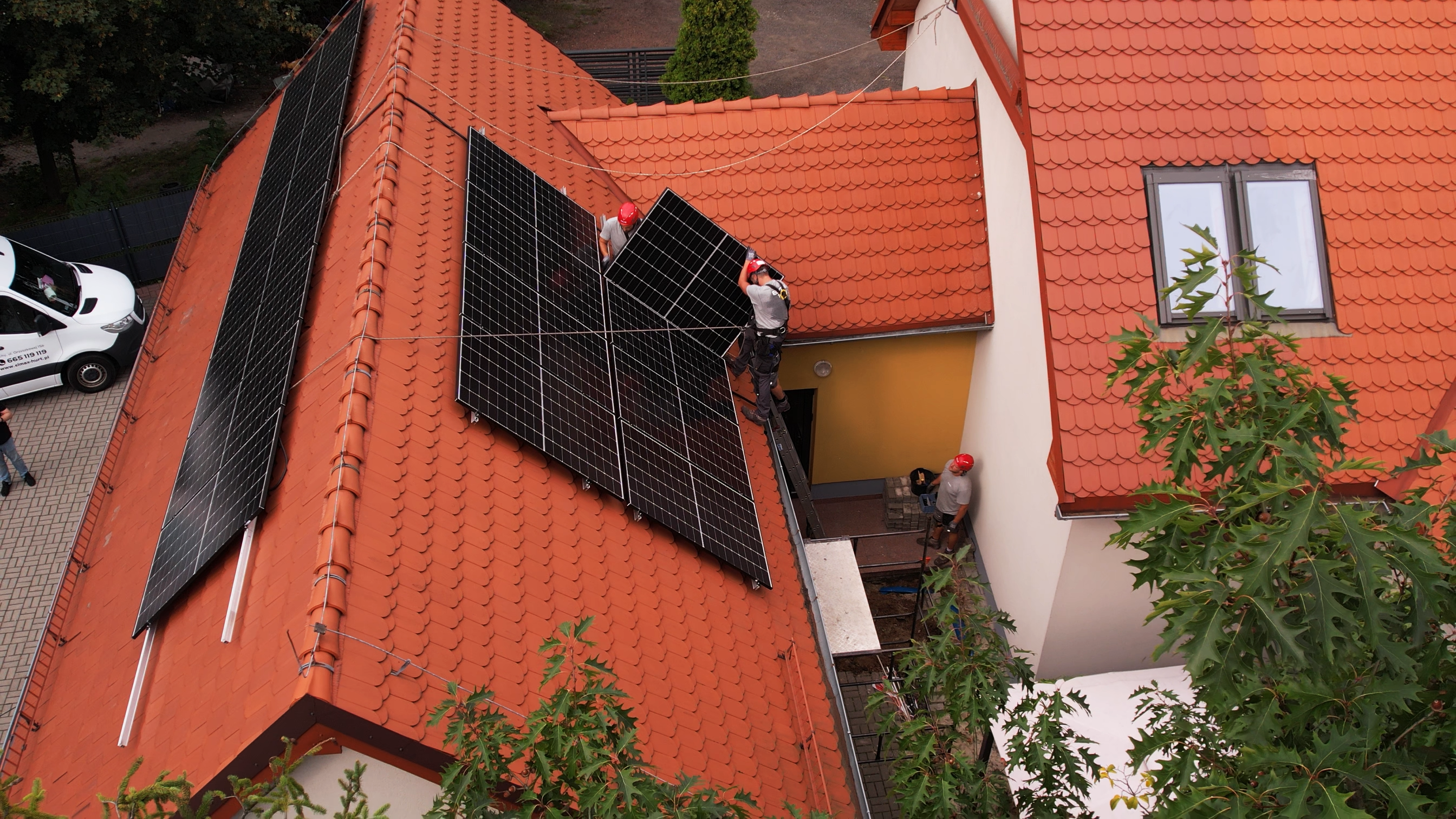 fot. CORAB SA instalacja na Domu Dziecka nr 1