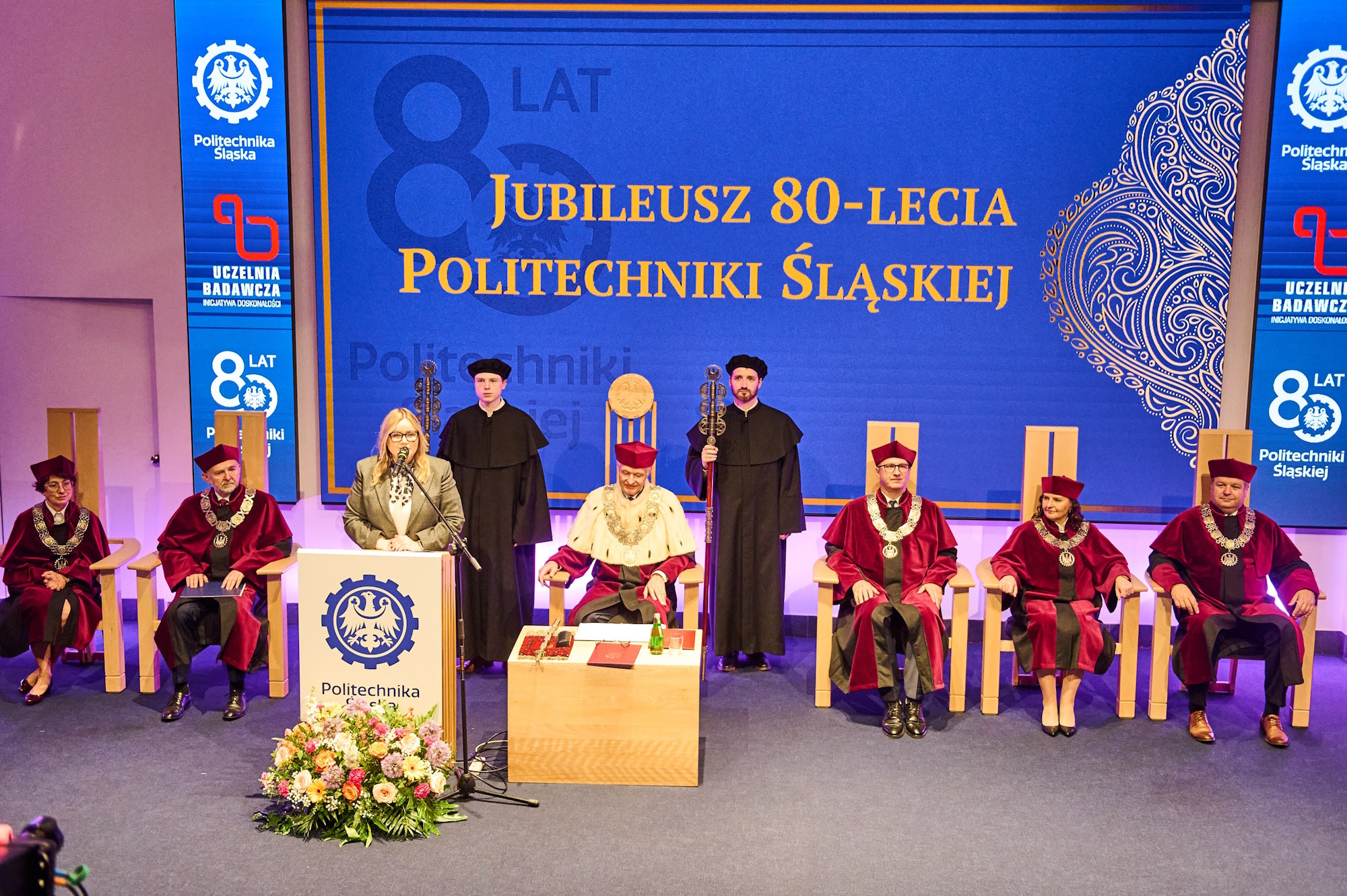 kobiety i mężczyźni