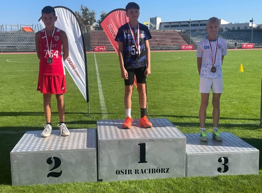 Alan Szyndzielorz na podium