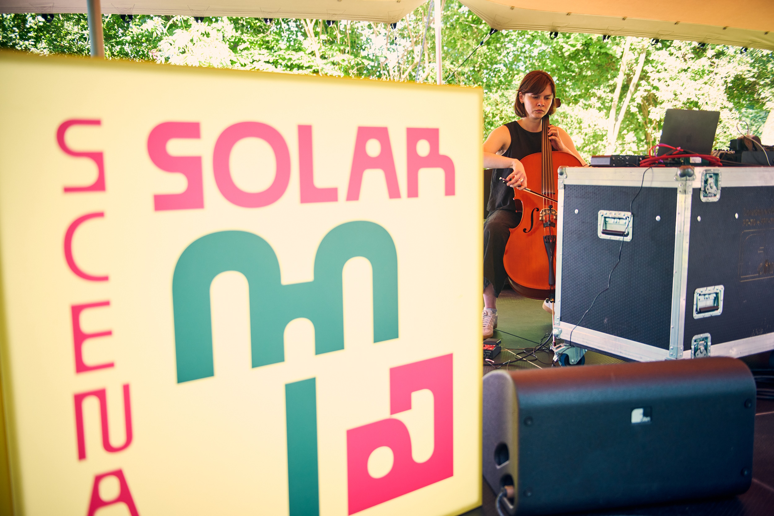 Koncert na Scenie Solar w parku Chopina
