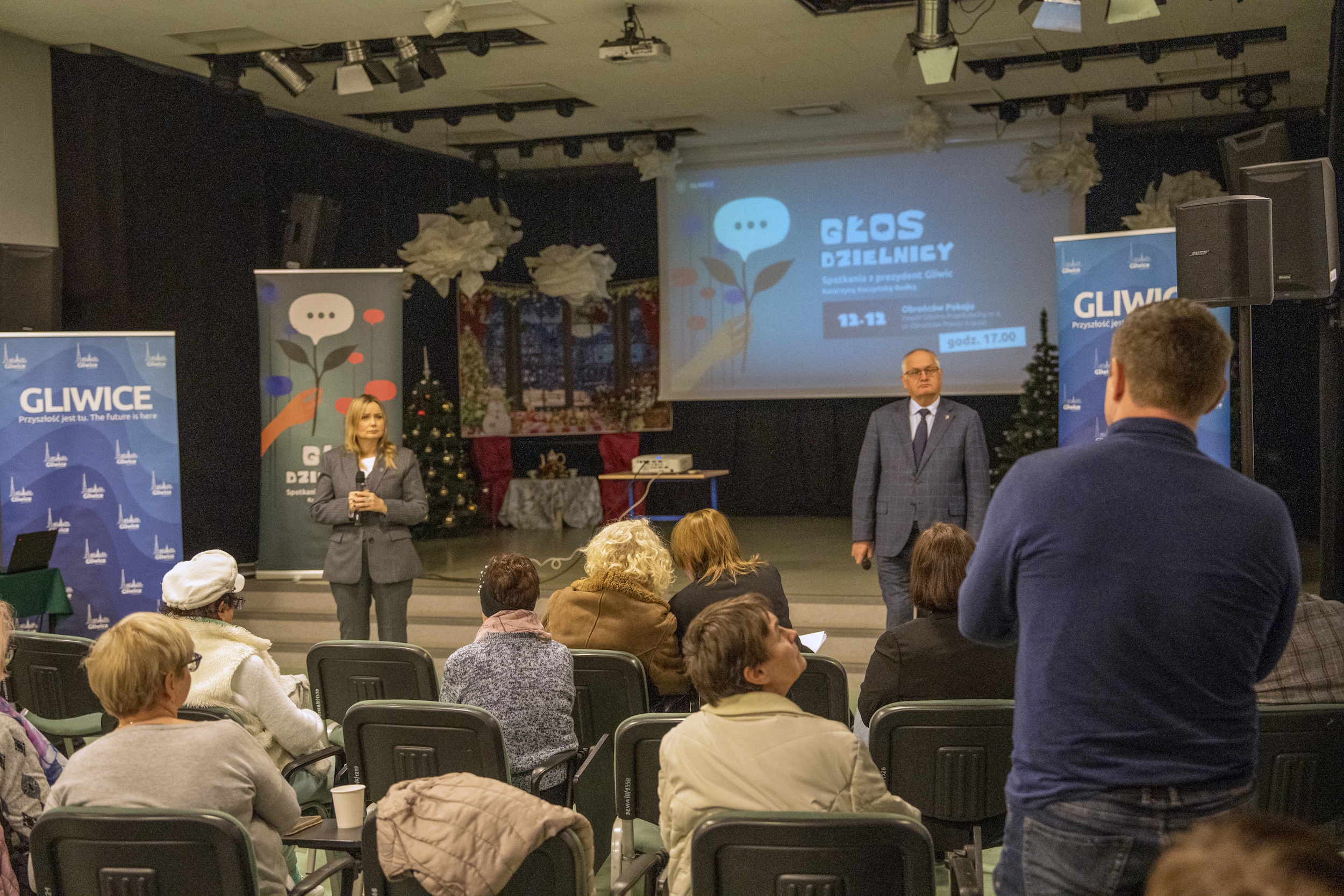 Prezydent na spotkaniu z mieszkańcami dzielnicy Obrońców Pokoju