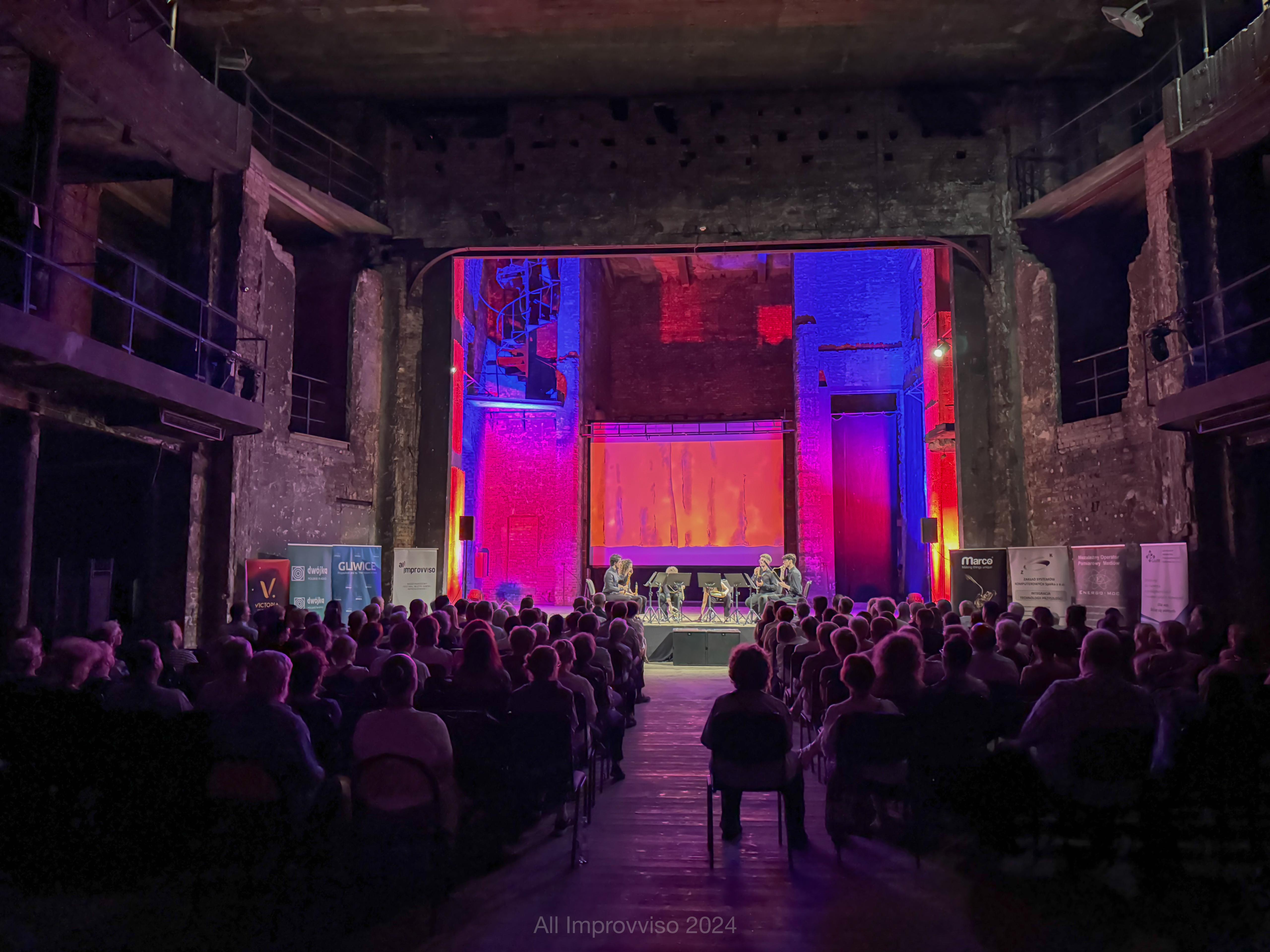 Fot. materiały All'improvviso Ruiny Teatru Victoria, widok na scenę
