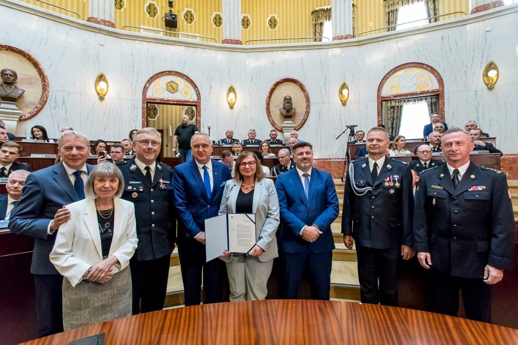 Zdjęcie grupowe w Urzędzie Marszałkowskim