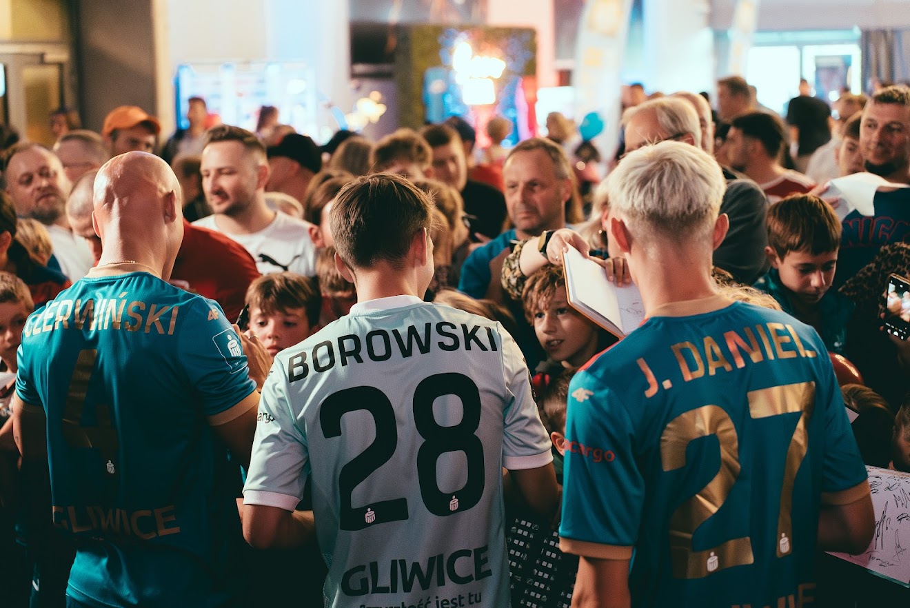 Trenuj z Piastem Gliwice i poczuj się jak zawodnik ekstraklasowego zespołu! 13 sierpnia wyjątkowe spotkanie w parku Chrobrego