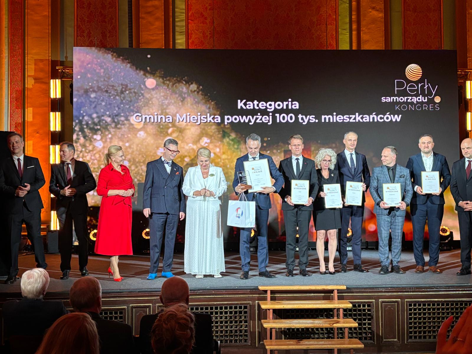 kobiety i mężczyźni