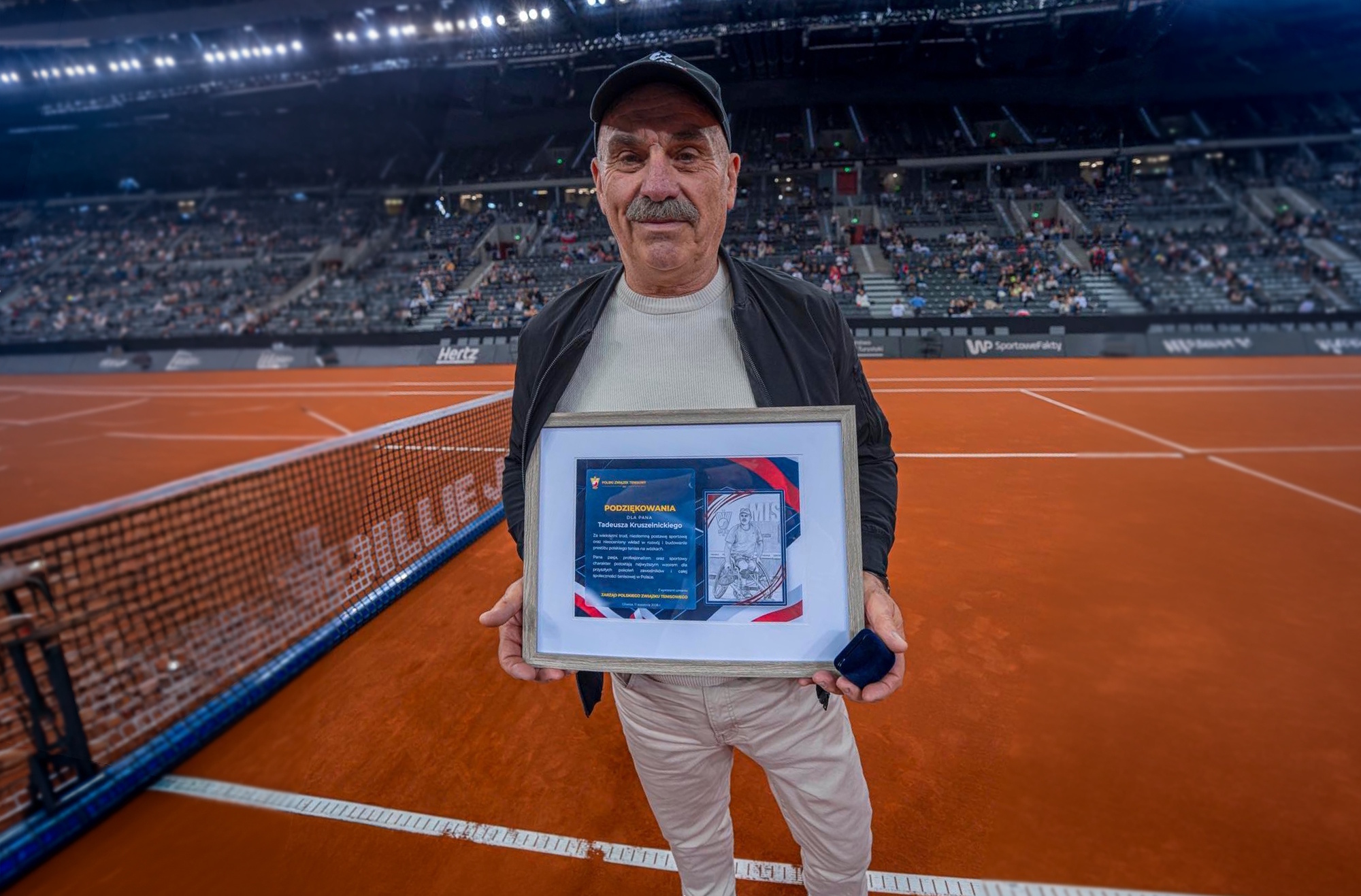 Gliwicki tenisista z niepełnosprawnością wyróżniony podczas kwalifikacji do turnieju Billie Jean King Cup