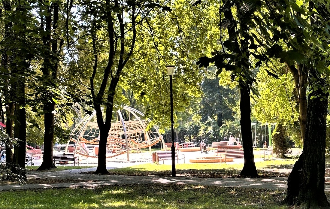 plac zabaw na placu Grunwaldzkim